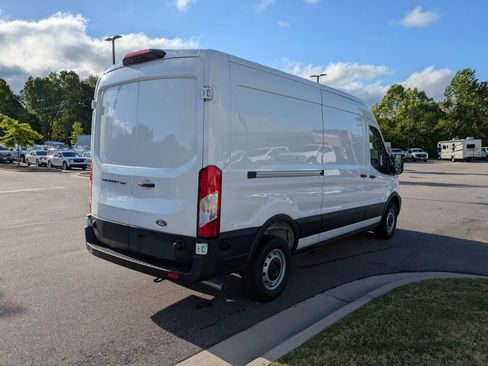New 2026 Ford Transit 250 148 Medium Roof RWD image 4