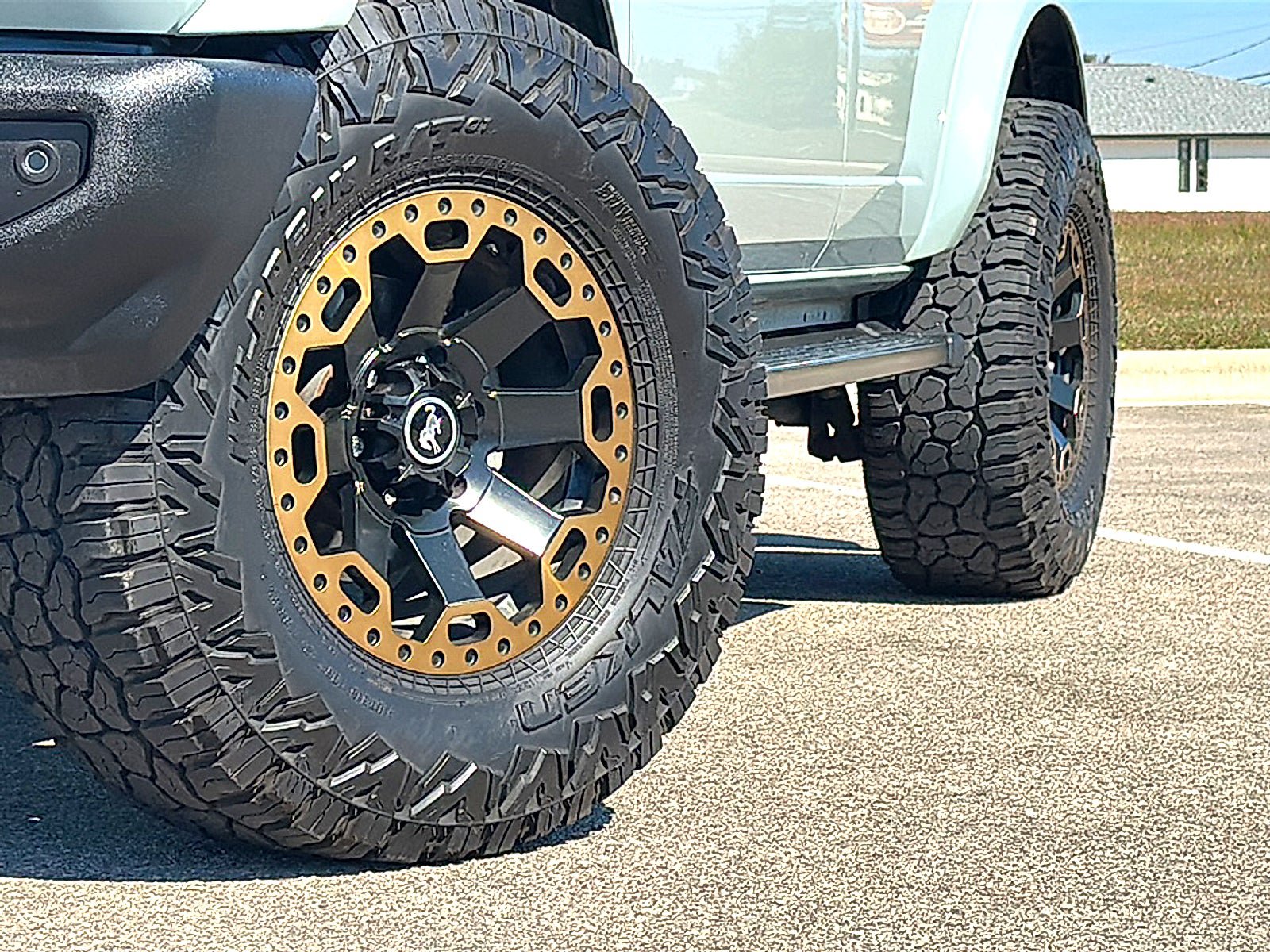 Used 2022 Ford Bronco Outer Banks AWD/4WD image 3
