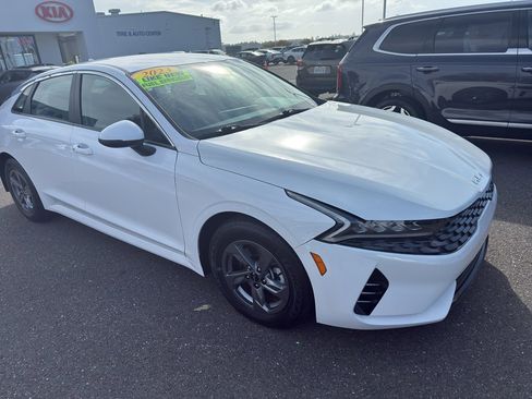 Used 2023 Kia K5 LXS image 6