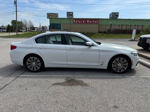 Used 2019 BMW 530i w/ Convenience Package image 4