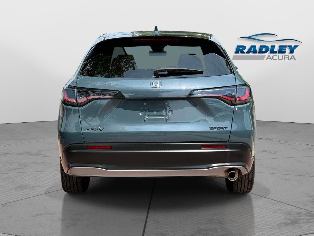 Used 2025 Honda HR-V Sport image 6