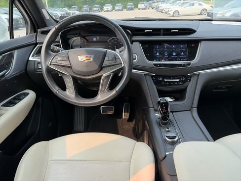 Used 2023 Cadillac XT5 Sportv AWD/4WD image 10