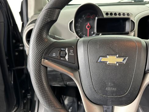 Used 2015 Chevrolet Sonic LT image 37