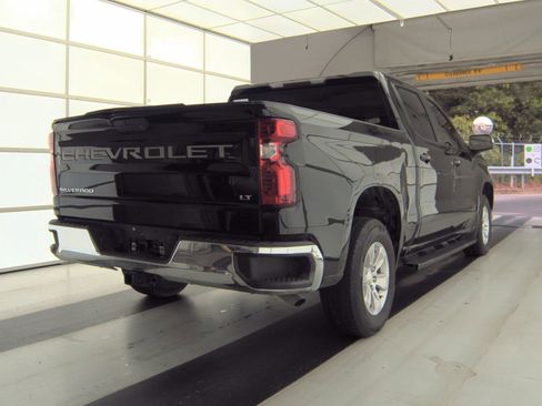 Used 2021 Chevrolet Silverado 1500 LT RWD image 7