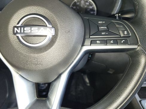 Used 2025 Nissan Sentra SV FWD image 25
