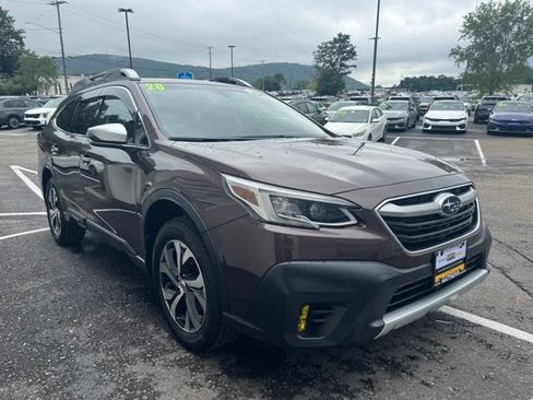 Used 2020 Subaru Outback Touring AWD/4WD image 6