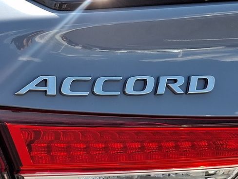Used 2022 Honda Accord Sport image 29