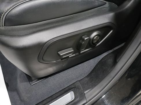 Certified 2023 Jeep Grand Cherokee L Overland AWD/4WD image 13