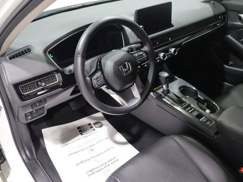 Used 2024 Honda Civic Touring image 15