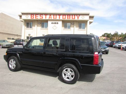 Used 2007 Jeep Commander Sport RWD image 6