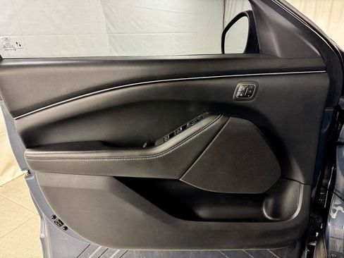 Used 2021 Ford Mustang Mach-E Select w/ Comfort/Appearance Package image 14