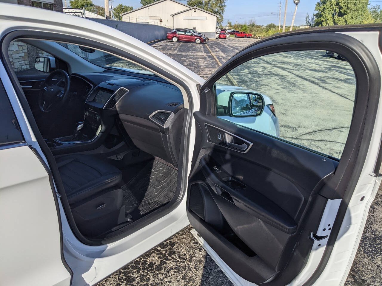 Used 2016 Ford Edge SEL w/ Equipment Group 201A AWD/4WD image 13