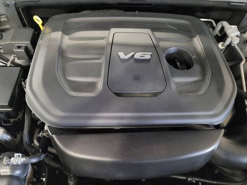 Used 2017 Jeep Grand Cherokee Limited AWD/4WD image 30