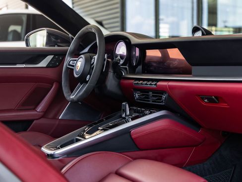 Certified 2022 Porsche 911 Turbo S AWD/4WD image 46