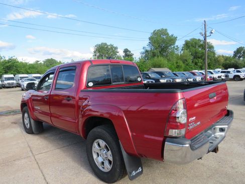 Used 2015 Toyota Tacoma Double Cab V6 6MT 4WD w/ TRD Off-Road Package image 7