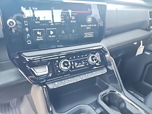 Used 2024 GMC Sierra 2500 AT4 w/ AT4 Premium Plus Package image 25