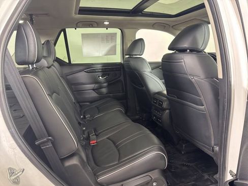 Used 2023 Honda Pilot Elite image 5