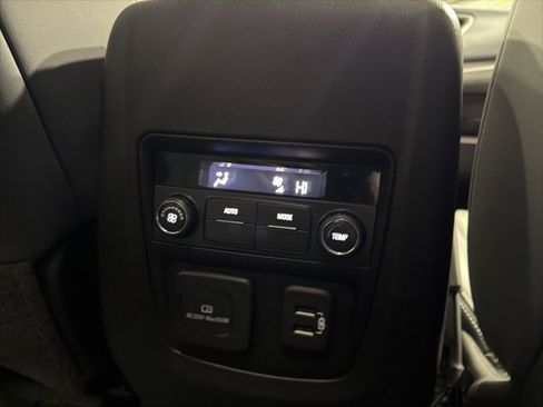 Used 2021 Buick Enclave Essence w/ Sound and Sites Package image 36