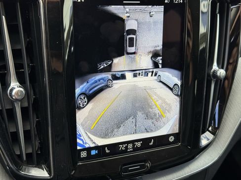 Certified 2025 Volvo XC60 B5 Plus image 22