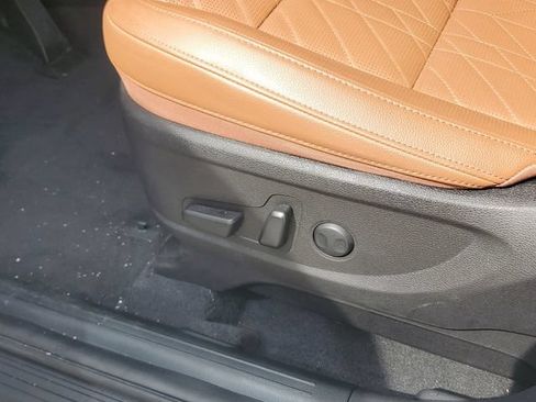 Used 2024 Kia Telluride EX X-Line AWD/4WD image 19