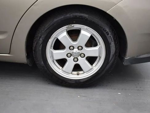 Used 2006 Toyota Prius FWD image 32