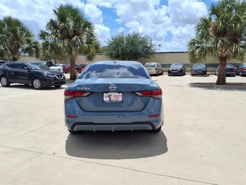 Used 2025 Nissan Sentra SV FWD image 4