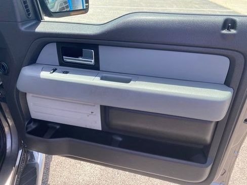 Used 2014 Ford F150 XLT w/ XLT Chrome Package RWD image 31