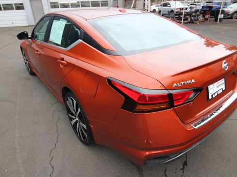 Used 2021 Nissan Altima 2.5 SR image 3