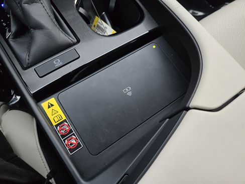 Certified 2024 Lexus ES 350 Ultra Luxury w/ Accessory Package (Z2) image 25