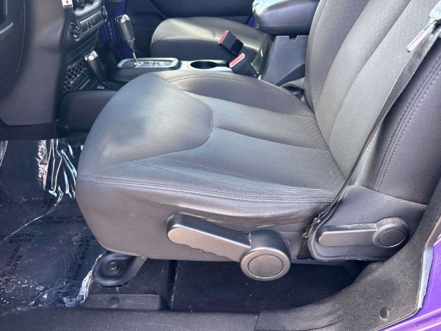 Used 2018 Jeep Wrangler Unlimited Sport S AWD/4WD image 23