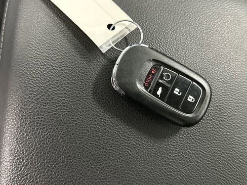 Certified 2025 Honda CR-V EX-L image 32