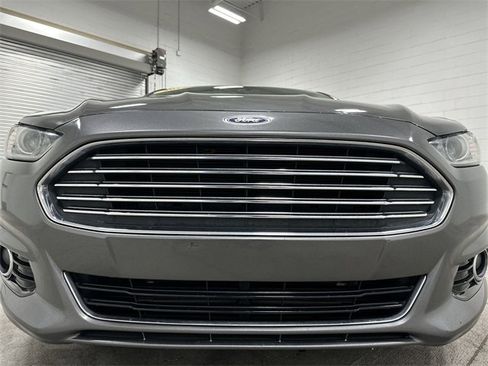 Used 2015 Ford Fusion Titanium image 10