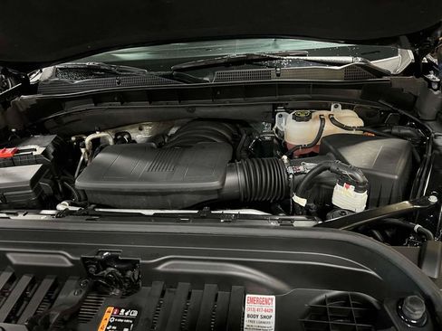 Used 2023 GMC Sierra 1500 Elevation AWD/4WD image 8