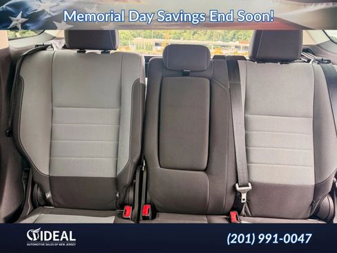 Used 2016 Ford Escape SE w/ Equipment Group 201A AWD/4WD image 17