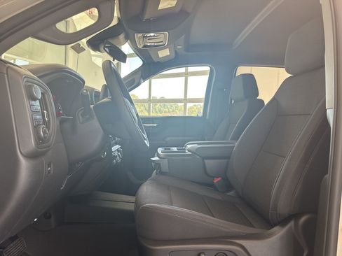 New 2026 Chevrolet Silverado 1500 Custom Trail Boss w/ LPO, Dark Essentials Package image 17