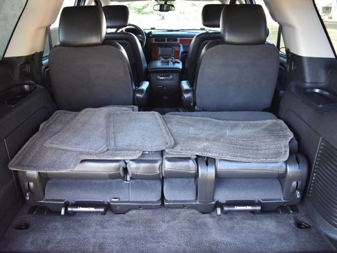 Used 2012 Chevrolet Tahoe LTZ image 49