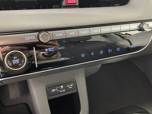 New 2026 Hyundai Ioniq 5 SEL AWD/4WD image 8