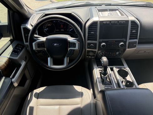 Used 2020 Ford F150 Lariat w/ Equipment Group 502A Luxury AWD/4WD image 14