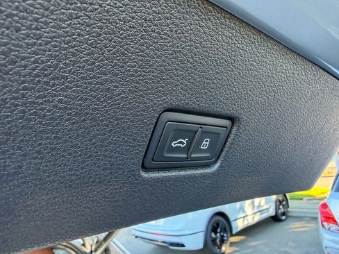 New 2025 Audi Q8 Premium Plus image 29