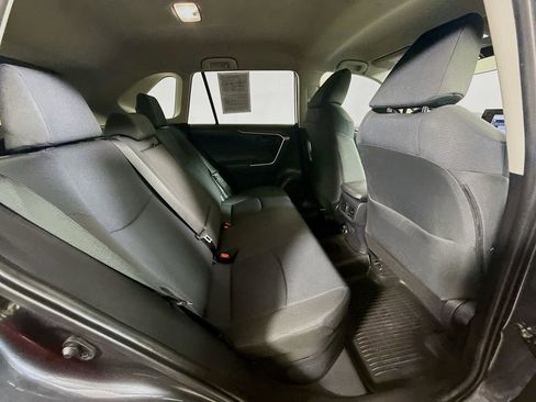 Certified 2022 Toyota RAV4 LE AWD/4WD image 27