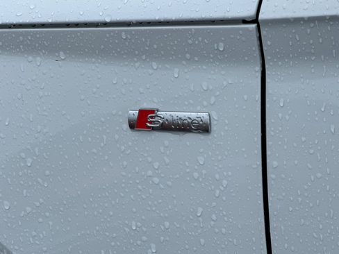 Used 2025 Audi Q5 2.0T Premium w/ Convenience Plus Package image 24