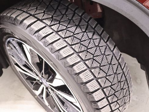 Certified 2021 Ford Escape SE w/ SE Sport Appearance Package image 36