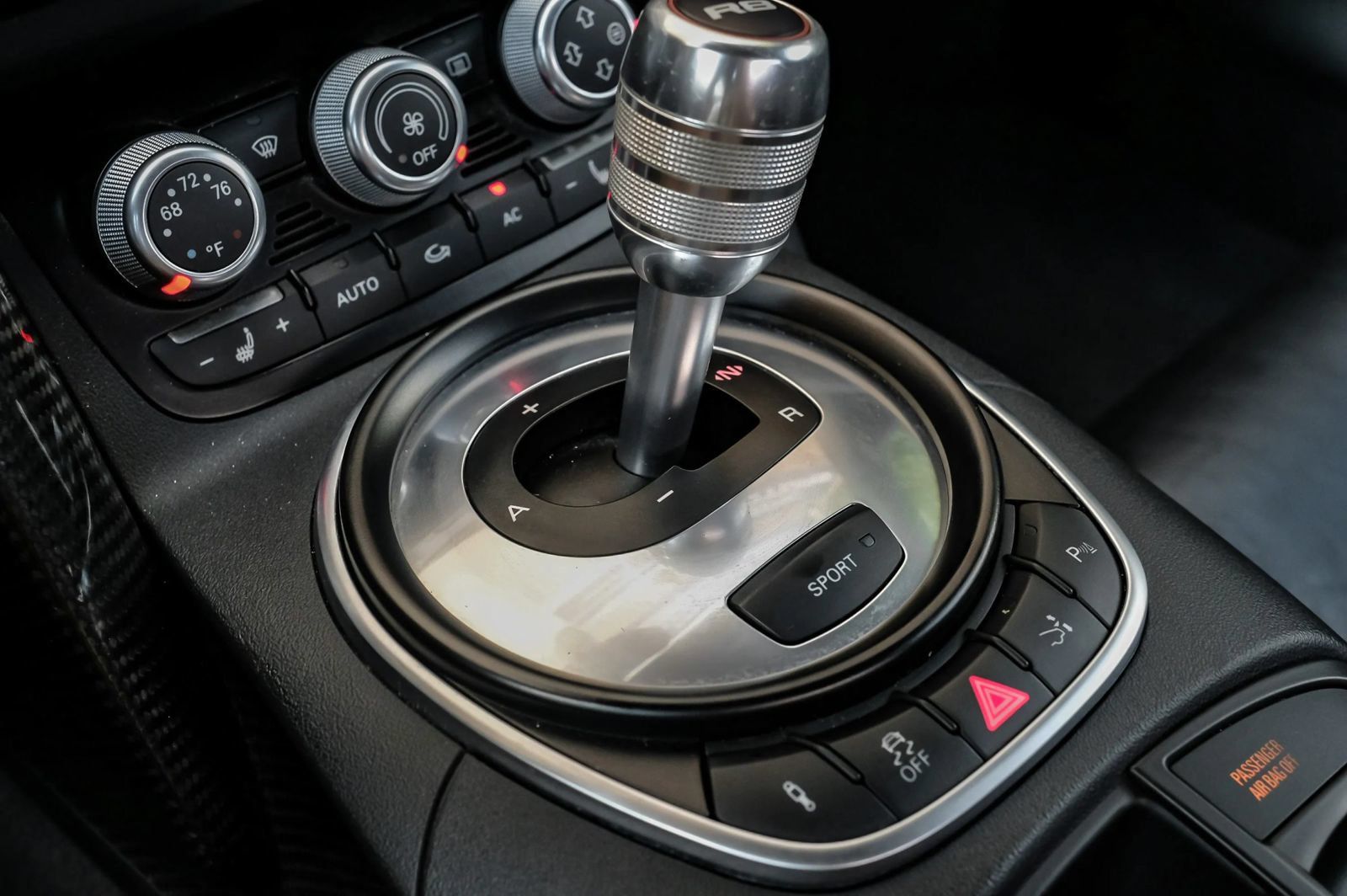 Used 2011 Audi R8 V10 AWD/4WD image 24