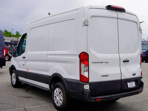 Used 2018 Ford Transit 250 130 Medium Roof w/ Interior Upgrade Package RWD image 4