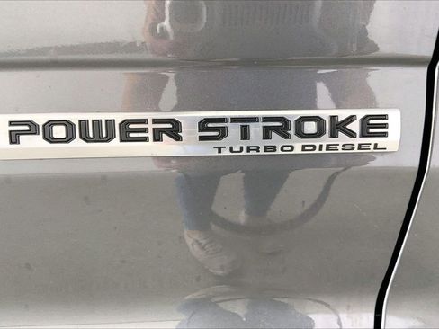 Used 2022 Ford F250 XLT w/ XLT Value Package image 9