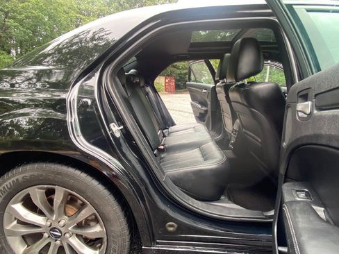 Used 2014 Chrysler 300 S AWD/4WD image 54