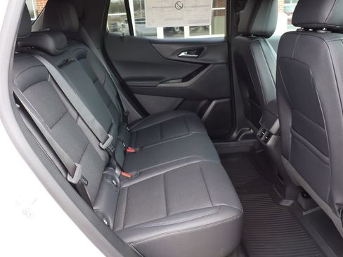 New 2026 Chevrolet Equinox LT w/ Convenience Package II AWD/4WD image 39