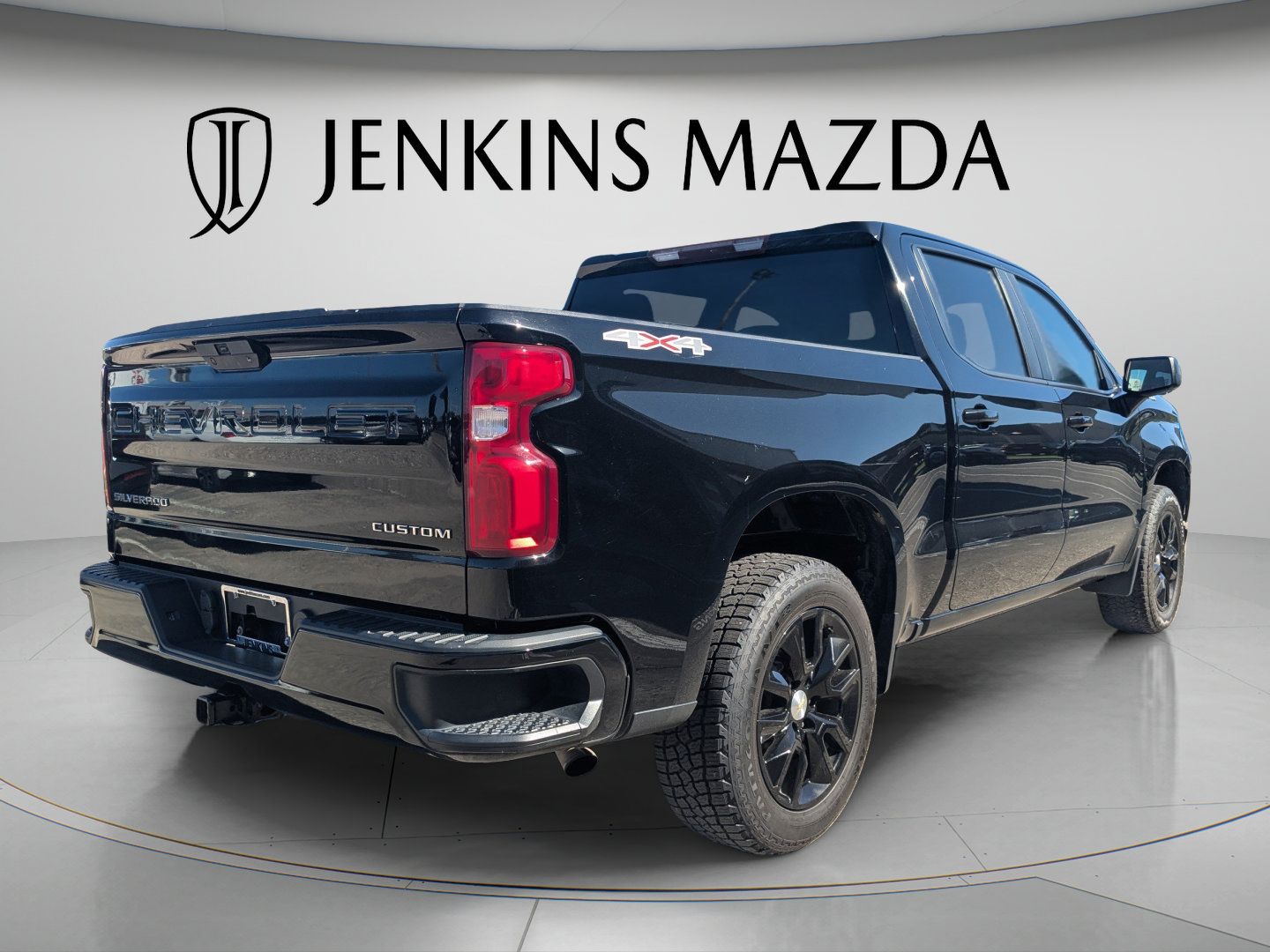 Used 2021 Chevrolet Silverado 1500 Custom AWD/4WD image 8