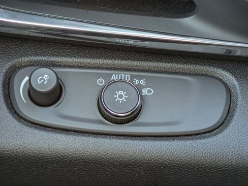 Certified 2024 Buick Envista Preferred w/ Convenience I Package image 23