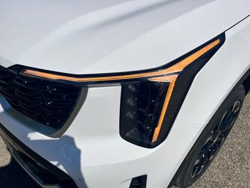 New 2026 Kia Sorento EX AWD/4WD image 8